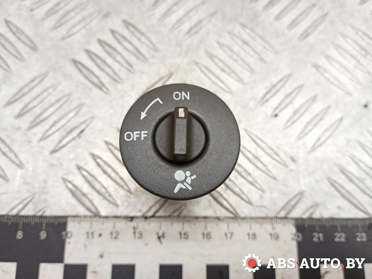 кнопка (выключатель) Renault Scenic 2 поколение 2005, 1.9 л., дизель, МКПП, минивэн, 8200169589B, 8200169589C, 231701 - фото №1