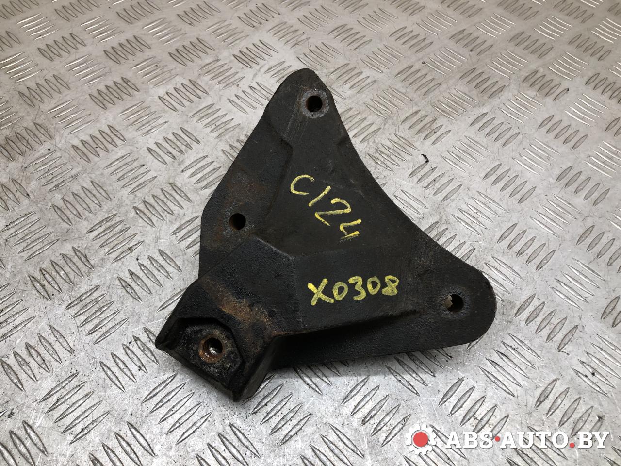 кронштейн двигателя Chrysler Neon 1 поколение 1998, 2.0 л., бензин, 4668170 - фото №1