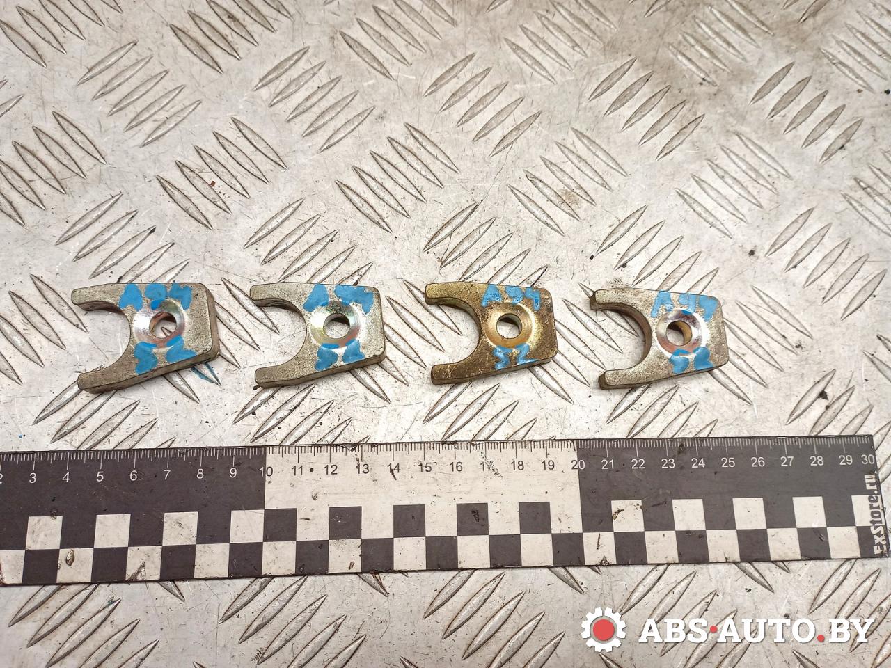 крепление форсунки Mitsubishi Carisma 1 поколение 1998, 1.8 л., бензин - фото №1