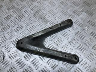 кронштейн (крепление) Mercedes-Benz E-Класс W124 [рестайлинг] 1994, 2.2 л., бензин