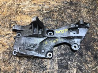 кронштейн генератора Skoda Fabia 2 поколение (5J) 2009, 1.4 л., дизель, 045903143E