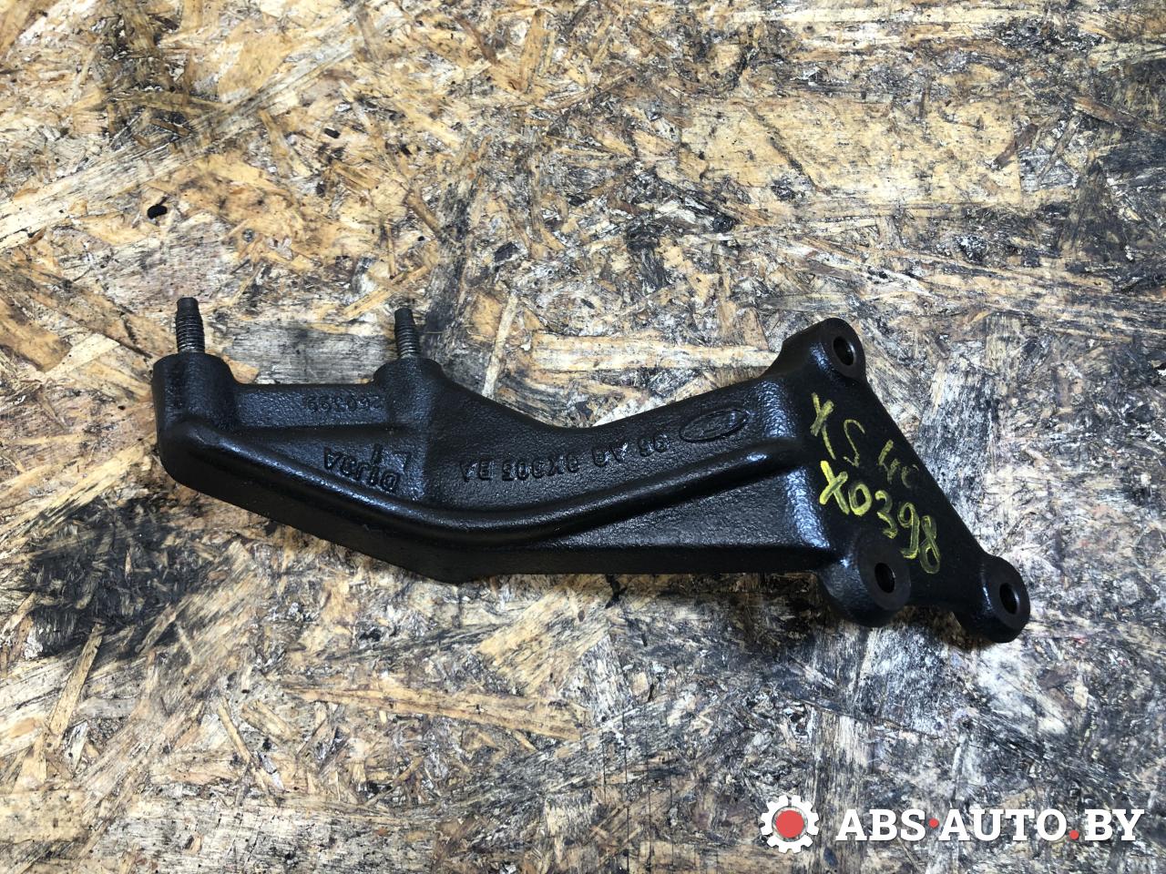 кронштейн полуоси Ford Mondeo 2 поколение 1998, 1.8 л., дизель, 96AG3K305BA, D1J3A, 260399 - фото №1