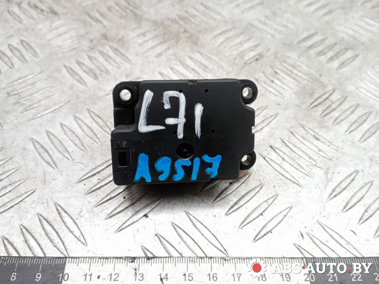 моторчик заслонки печки Renault Scenic 2 поколение 2005, 1.5 л., дизель, МКПП, передний привод - фото №1