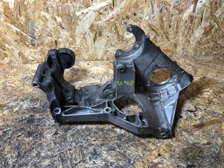 кронштейн генератора Volkswagen Golf 4 поколение 2005, 1.9 л., дизель, 038903143H