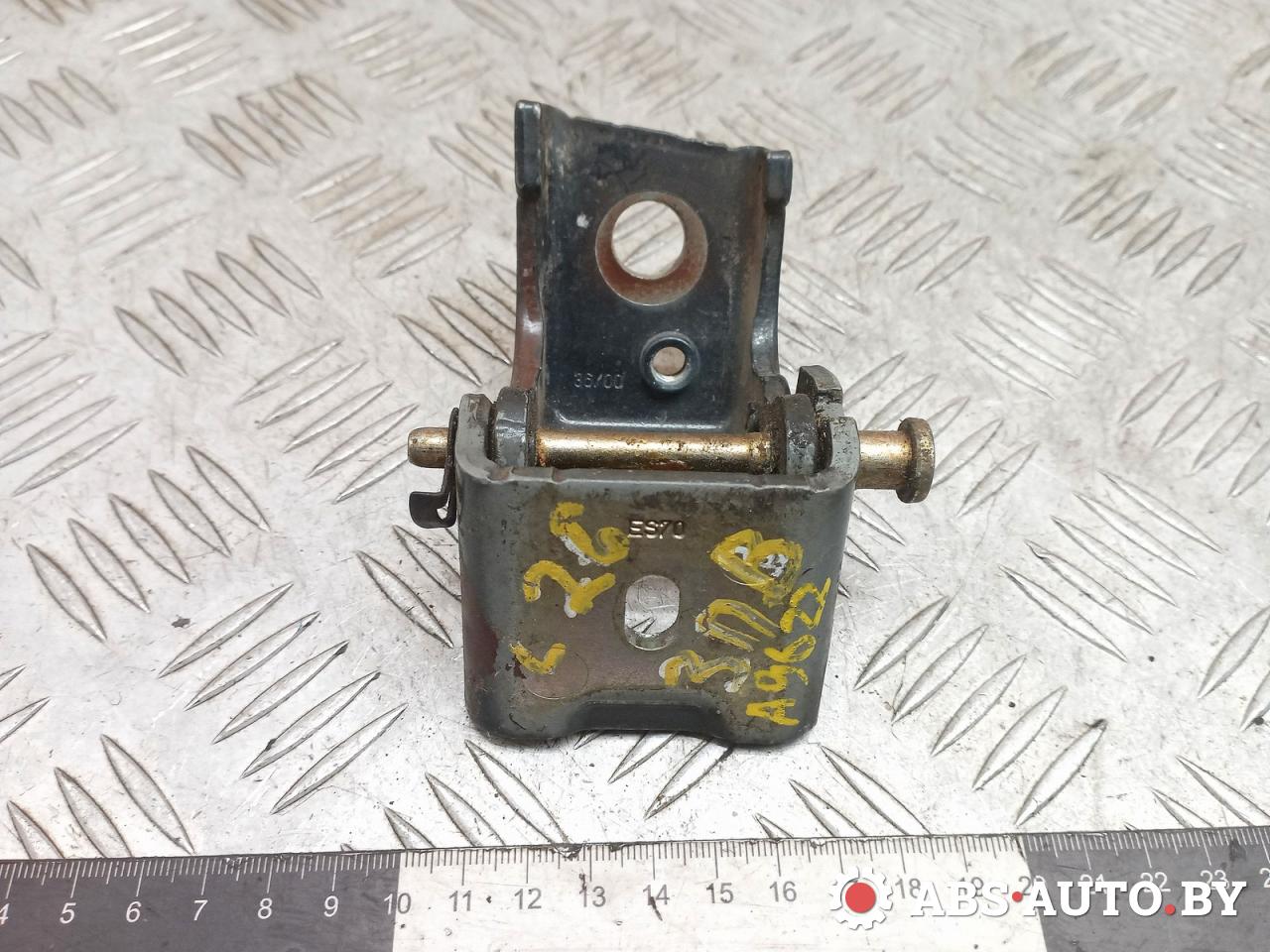 петля двери Citroen C5 1 поколение 2004, 2.2 л., дизель, МКПП - фото №1