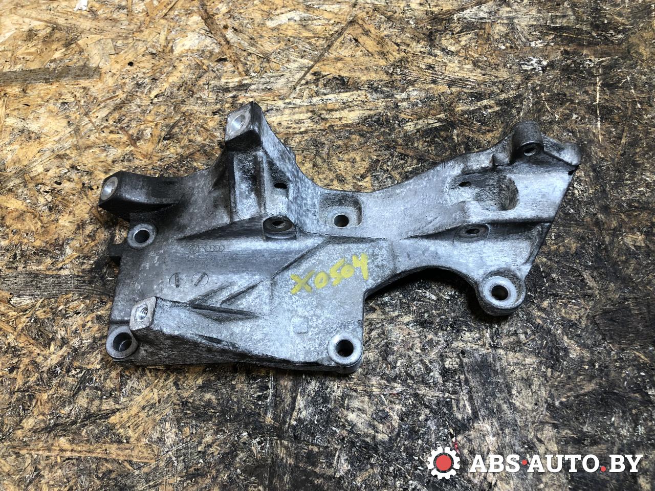 кронштейн генератора Audi A2 8Z 2005, 1.4 л., дизель, 045903143E - фото №1