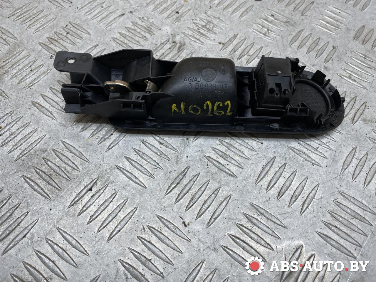 ручка внутренняя задняя левая Volkswagen Golf 4 поколение 2004, 3B0839113AL, 3B0839113AM, 3B0839113AN - фото №1