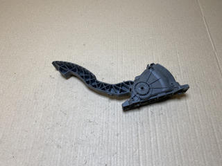 педаль Renault Laguna 2 поколение [рестайлинг] 2007, 1.9 л., дизель, МКПП, универсал, 8200415818C