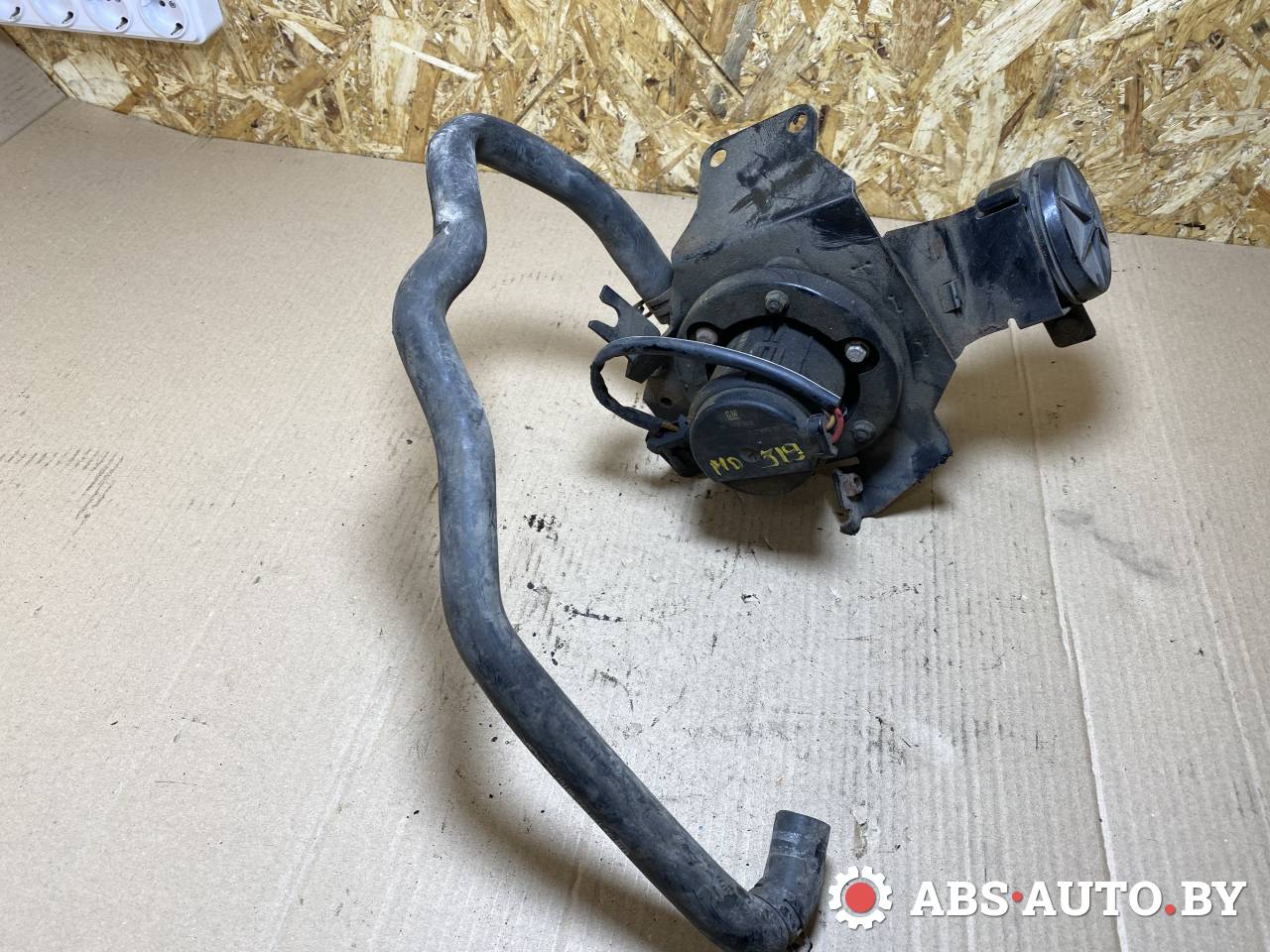 насос воздушный Opel Omega B 1996, 2.0 л., бензин, 90448806, 96T07, 72186010, 50101604095 - фото №1