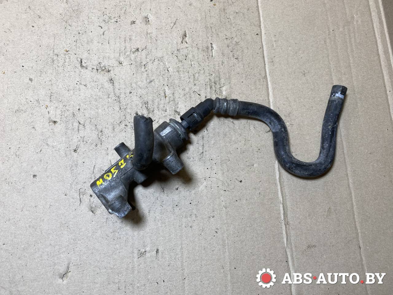 pегулятор давления топлива Opel Vectra C 2003, 1.9 л., дизель, 55203803A501 - фото №1