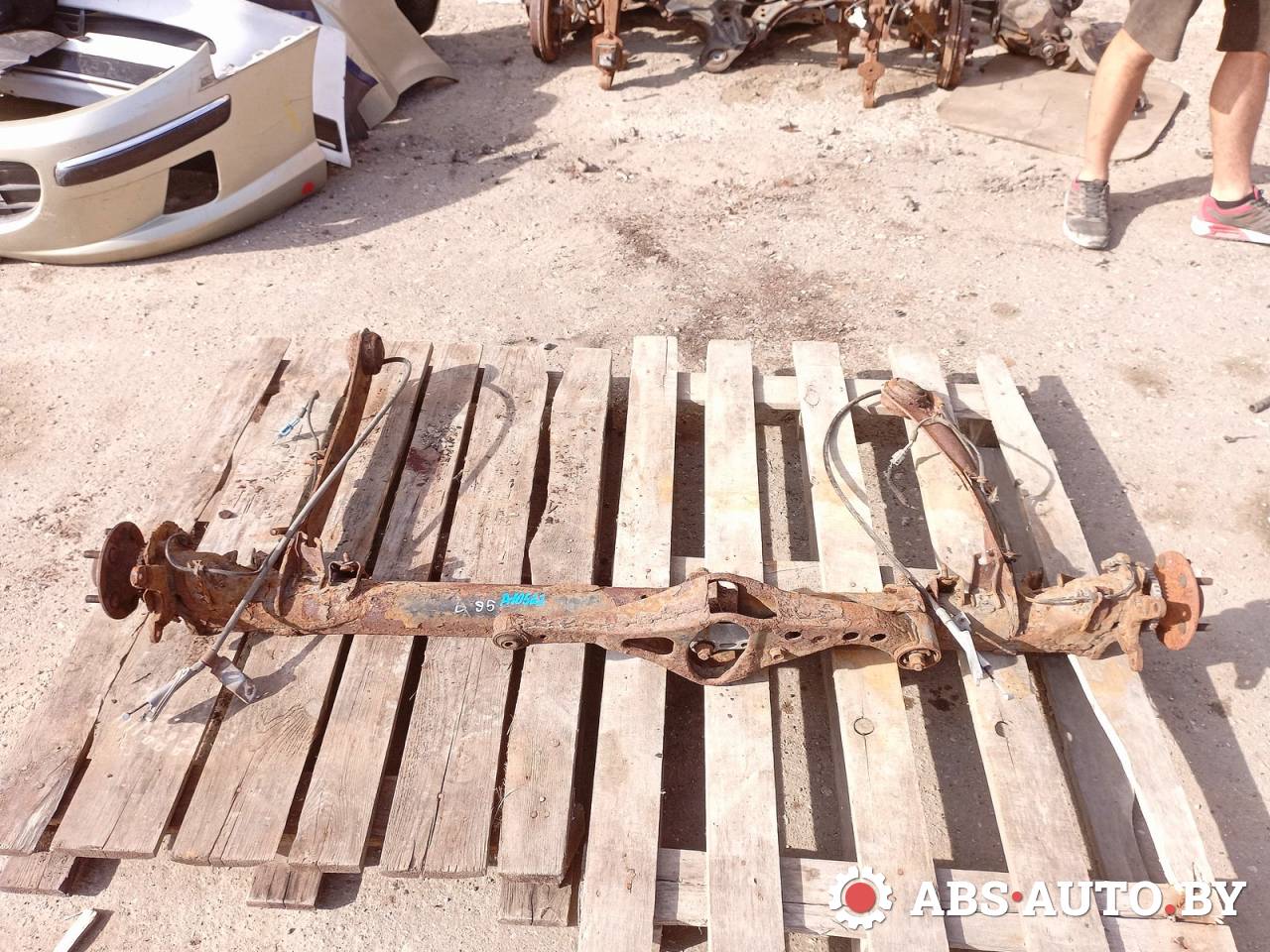 балка подвески задняя Nissan Primera P12 2005, 2.2 л., дизель, МКПП, хетчбэк 5 дв. - фото №1