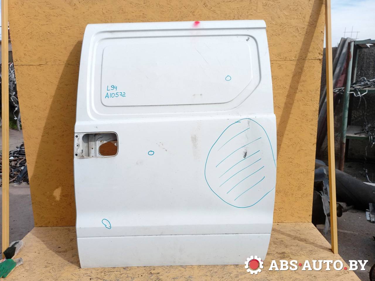 дверь сдвижная Hyundai H-1 Grand Starex 2011, 2.5 л., дизель, МКПП - фото №1