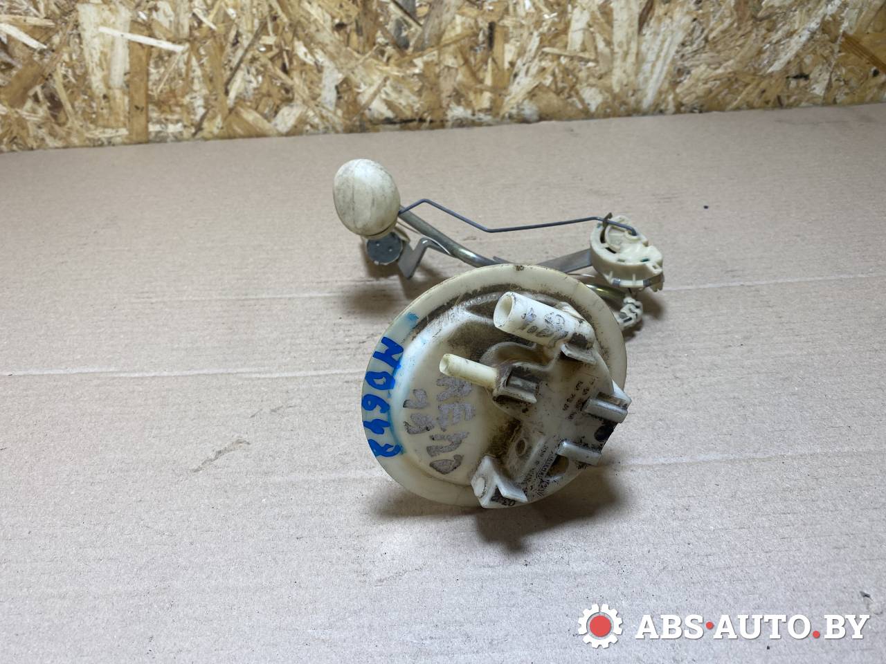 датчик уровня топлива Renault 19 1 поколение 1991, 1.8 л., бензин, 7700805114, 84071301 - фото №1