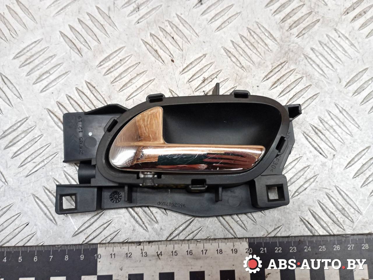 ручка внутренняя передняя левая Peugeot 407 1 поколение 2006, 2.0 л., дизель, АКПП, универсал, 96526178VD - фото №1