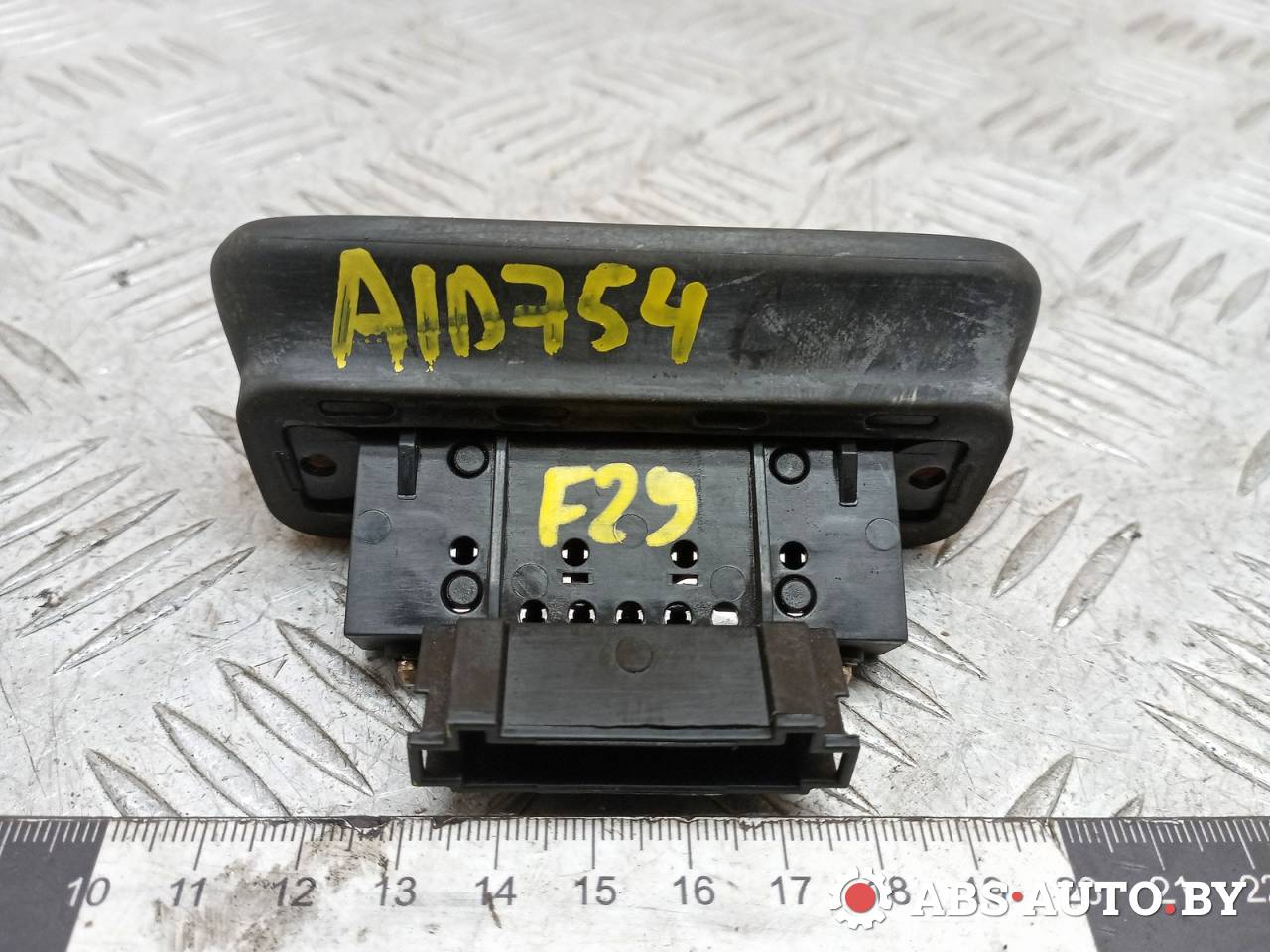 выключатель концевой (концевик) Mercedes-Benz Vito W639 2010, 2.2 л., дизель, МКПП, 6398200654, 260001101 - фото №1