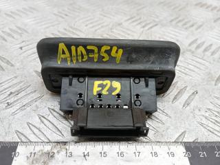 выключатель концевой (концевик) Mercedes-Benz Vito W639 2010, 2.2 л., дизель, МКПП, 6398200654, 260001101