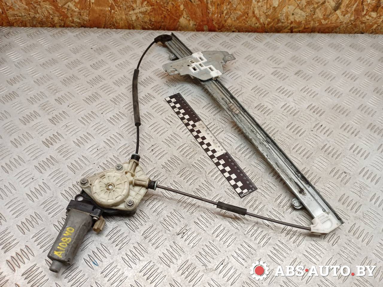 стеклоподъемник электрический передний правый Hyundai H-1 Grand Starex 2011, 2.5 л., дизель, МКПП, 824024HXXX - фото №1