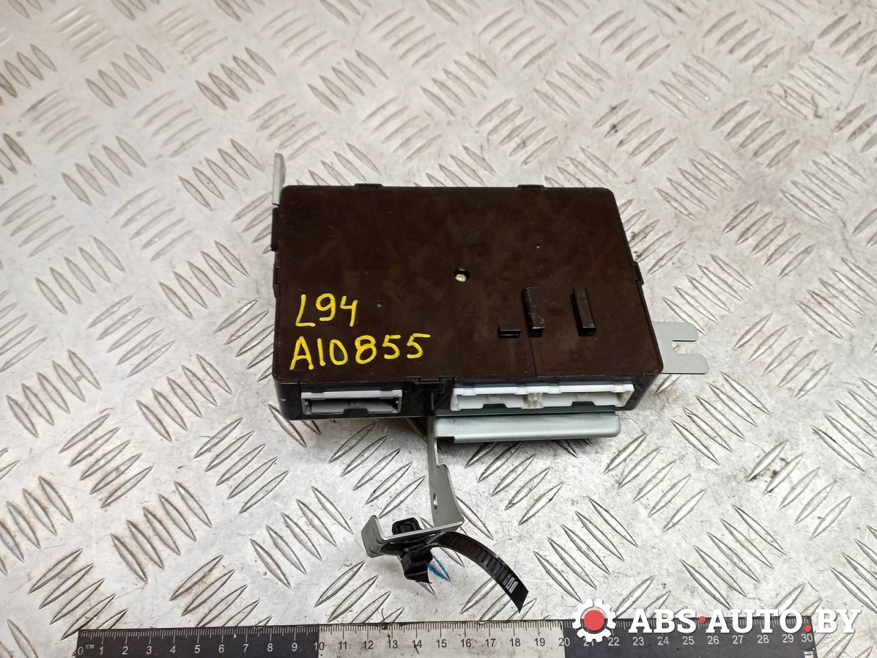 Блок управления BCM (Body Control Module) Hyundai H-1 Grand Starex 2011, 2.5 л., дизель, МКПП, 954104H405 - фото №1