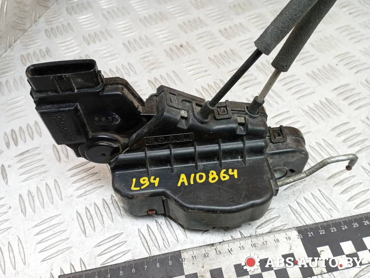 замок двери передней левой Hyundai H-1 Grand Starex 2011, 2.5 л., дизель, МКПП, A045777 - фото №1