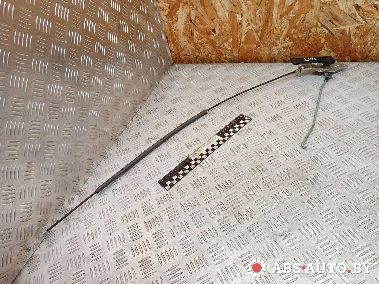 ручка открывания багажника Hyundai H-1 Grand Starex 2011, 2.5 л., дизель, МКПП - фото №1