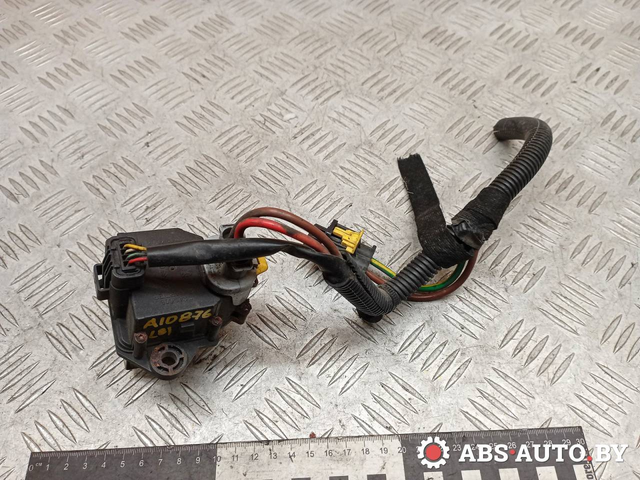 блок управления вентилятором (реле) Citroen C4 1 поколение 2006, 1.6 л., бензин, 9658508980, 9649247680, 1308AN, 9659799080, 1308CL, 1308CN - фото №1