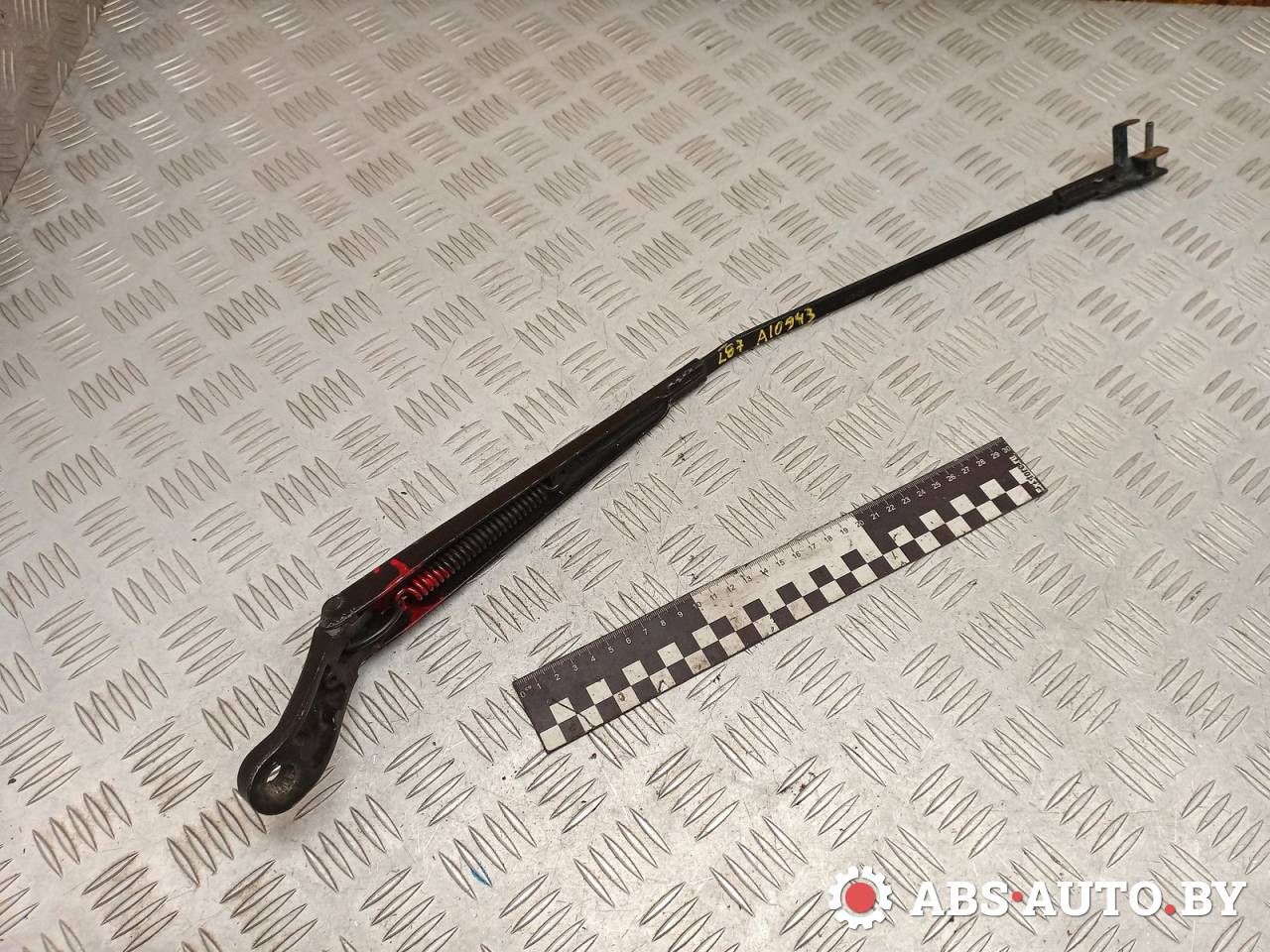 щеткодержатель (поводок стеклоочистителя, дворник) Peugeot 407 1 поколение 2006, 2.0 л., дизель, МКПП, седан, 74560 - фото №1