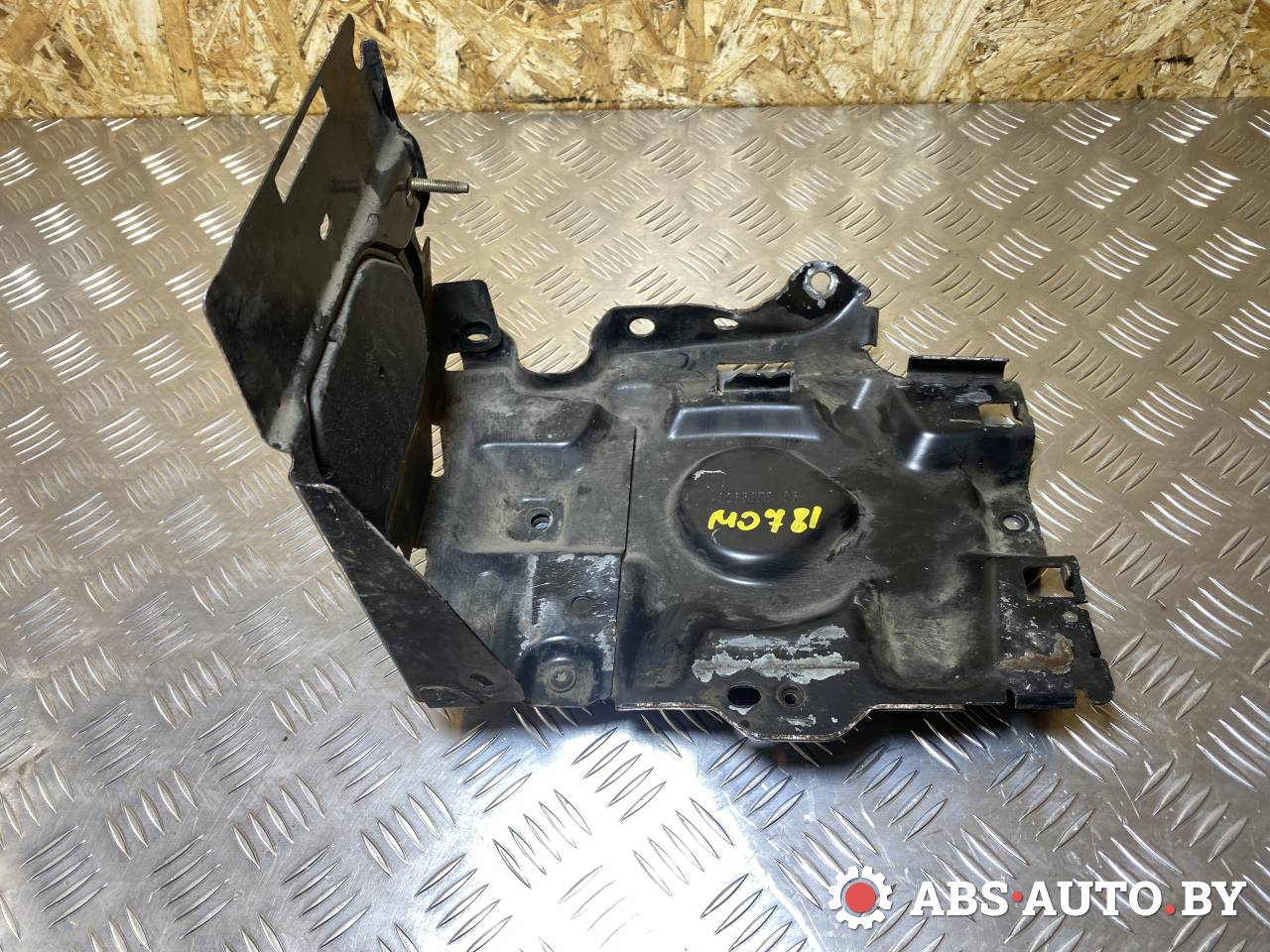 полка аккумулятора Peugeot 307 1 поколение 2005, 2.0 л., бензин, АКПП, универсал, 326507P, 9638537180 - фото №1