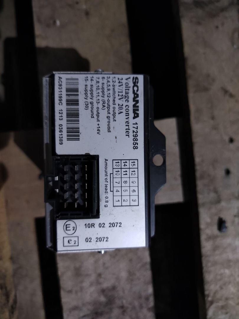 Преобразователь напряжения Scania R 3 поколение 2012, 11.7 л., HPi, DC 12.15, дизель, АКПП, белый, правый руль, 1729858, 1729574, 1425588 - фото №1