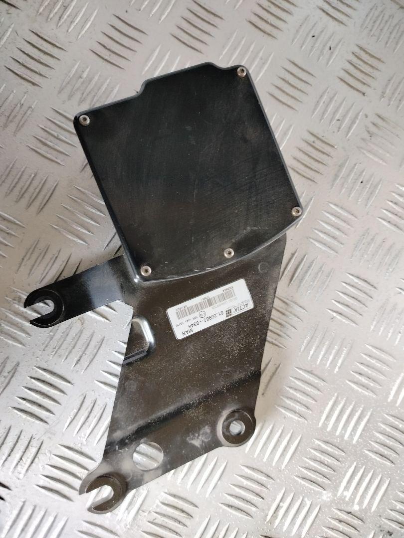 Преобразователь напряжения MAN TGX 1 поколение 2017, 12.4 л., D 2676 LF 51, дизель, АКПП, белый, правый руль, 81259070348 - фото №1