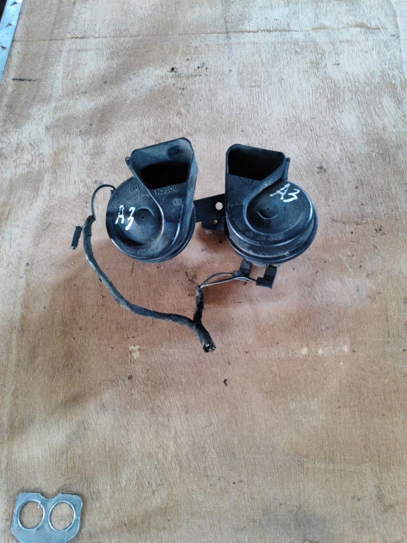 сигнал (клаксон) Mercedes-Benz C-Класс W203/S203/CL203 (2000 - 2004) - фото №1