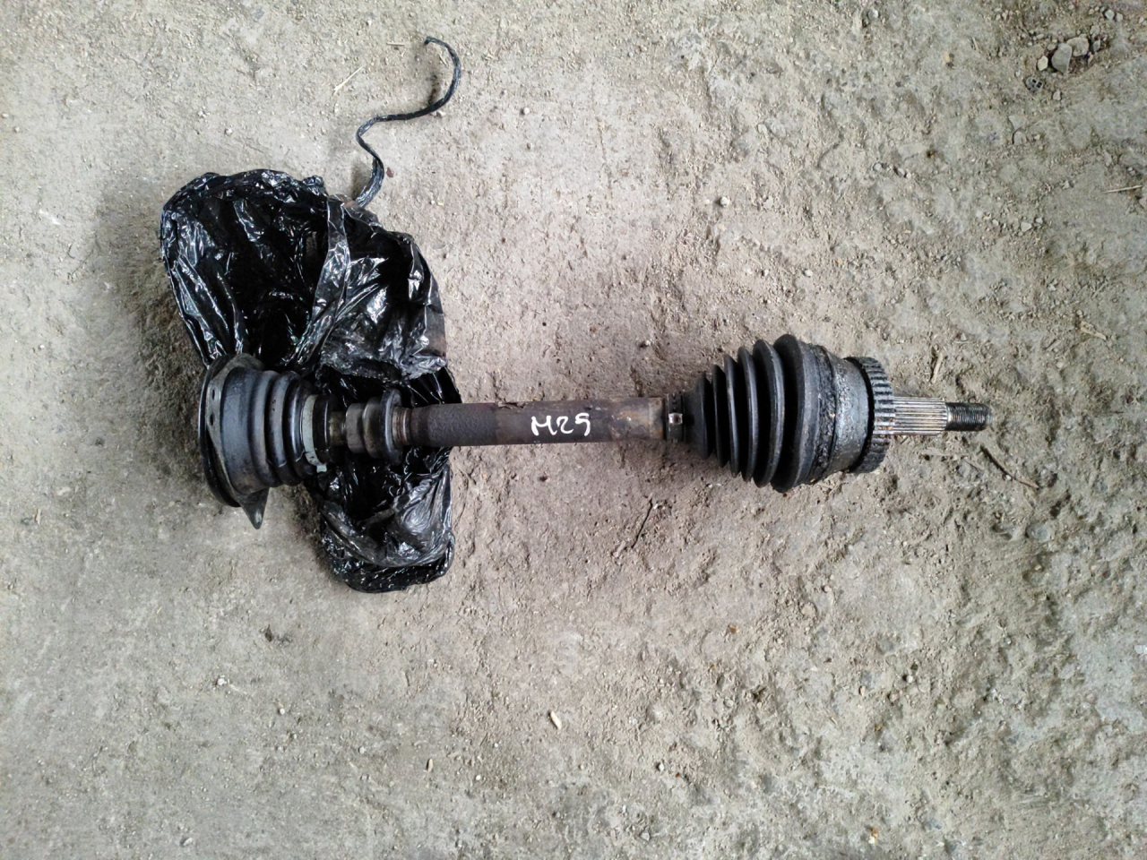 полуось задняя (приводной вал, ШРУС) Mercedes-Benz E-Класс W210/S210 S210 1998, 2.2 л., OM 604.912, дизель, седан - фото №1