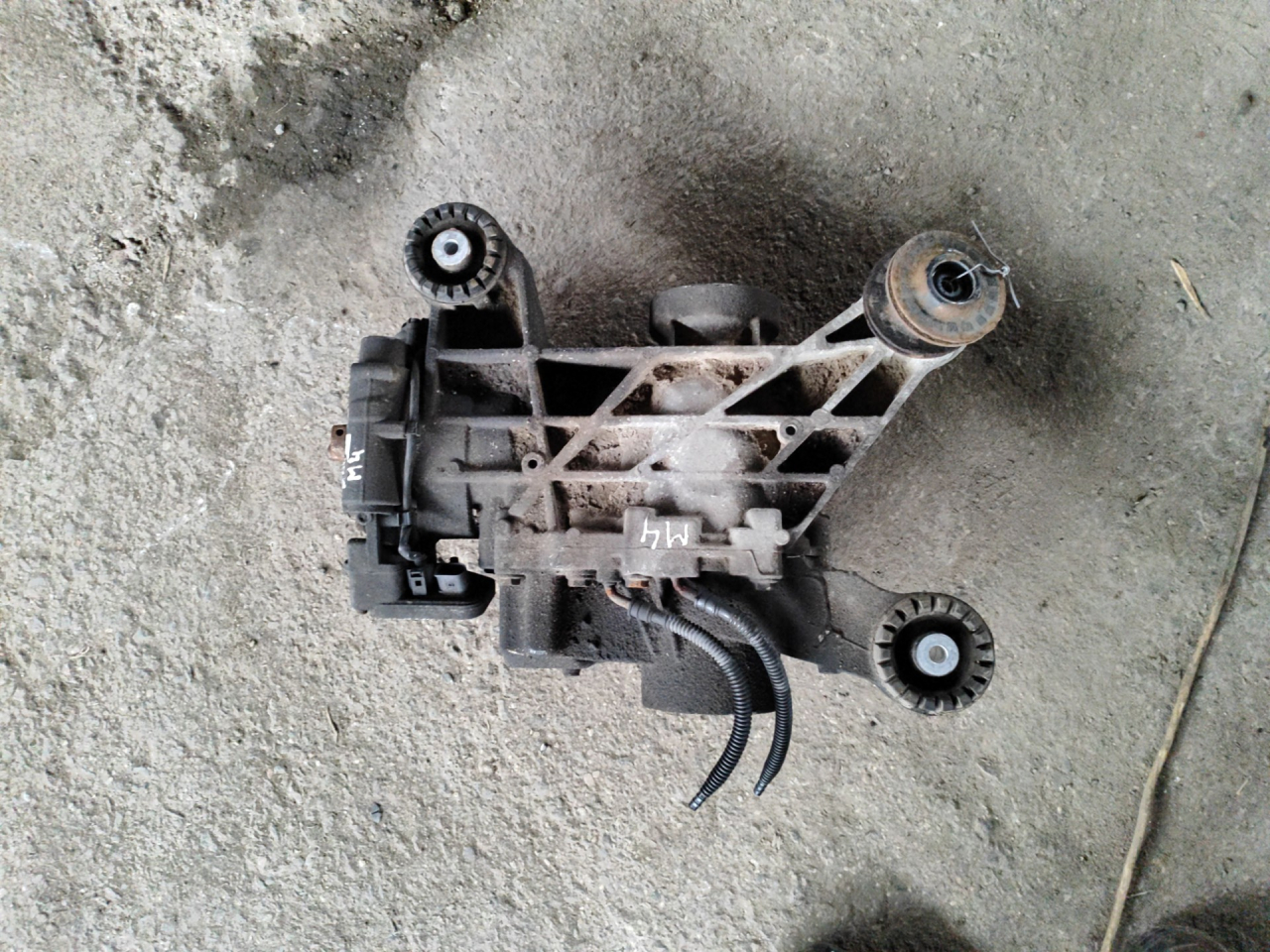 редуктор заднего моста Volkswagen Tiguan 1 поколение (2007 - 2011), 2.0 л., CBAB, дизель, МКПП, внедорожник 5 дв. - фото №1