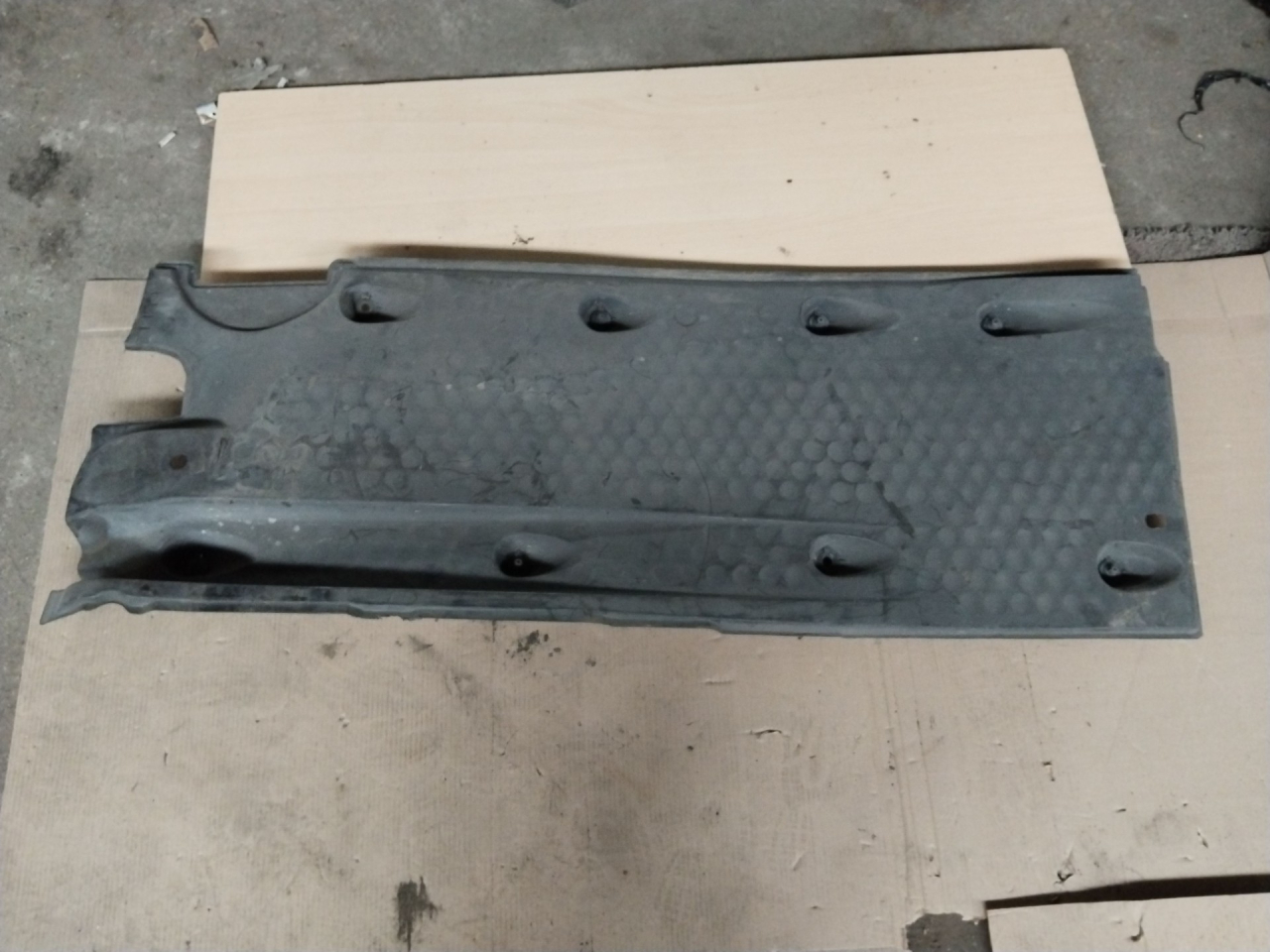 защита днища Volkswagen Tiguan 1 поколение (2007 - 2011), 2.0 л., CBAB, дизель, МКПП, внедорожник 5 дв. - фото №1