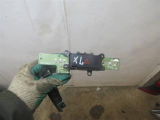 кнопка аварийной сигнализации Mitsubishi Outlander 2 поколение [рестайлинг] 2012