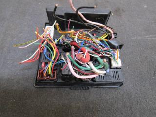 блок комфорта Nissan Qashqai J10 [рестайлинг] 2012, 1.6 л., R9M, дизель, МКПП, белый, внедорожник 5 дв., полный привод, 284B7BB00C