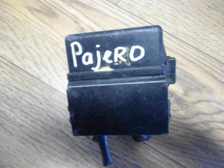 блок предохранителей Mitsubishi Pajero 2 поколение (1991 - 1997)
