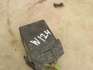 блок управления вентилятором (реле) Mercedes-Benz E-Класс W124 [рестайлинг] W124 (1987 - 1993), 0135454832, 898690000, SW3092