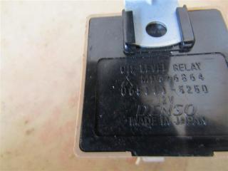 блок управления центральным замком Mitsubishi Galant 8 поколение [рестайлинг] 2001, 2.5 л., 6A13, бензин, АКПП, универсал, передний привод, G8D581MB, MR438842