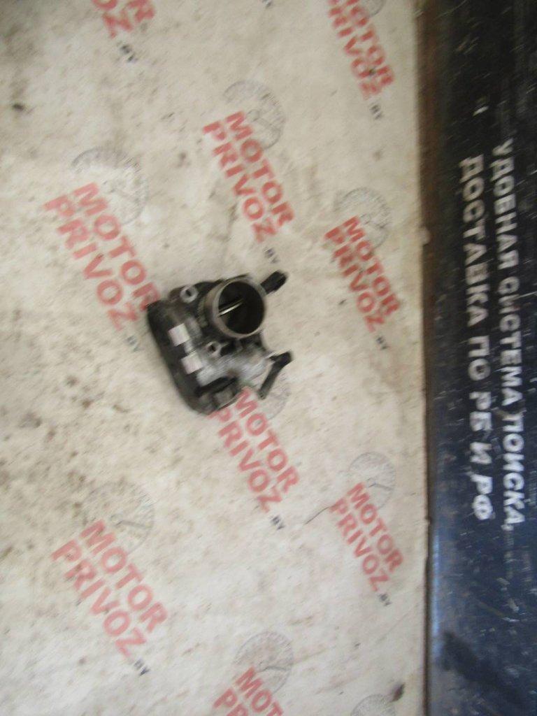 заслонка дроссельная Renault Laguna 3 поколение 2011, 2.0 л., M9R 802, дизель, МКПП, универсал, 0281002681, 8200330810, H8200330812 - фото №1