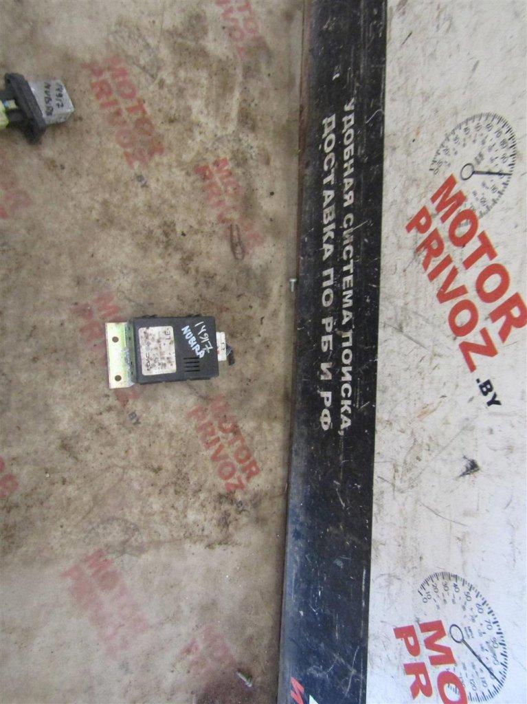 блок управления (другие) Chevrolet Nubira 1 поколение 2006, 1.8 л., T18SED, бензин, МКПП, седан, передний привод, 96413272 - фото №1