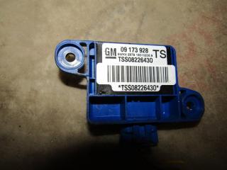 датчик удара Opel Omega B [рестайлинг] 2000, 2.2 л., Z 22 SE, бензин, серебро, универсал, задний привод, 09173928