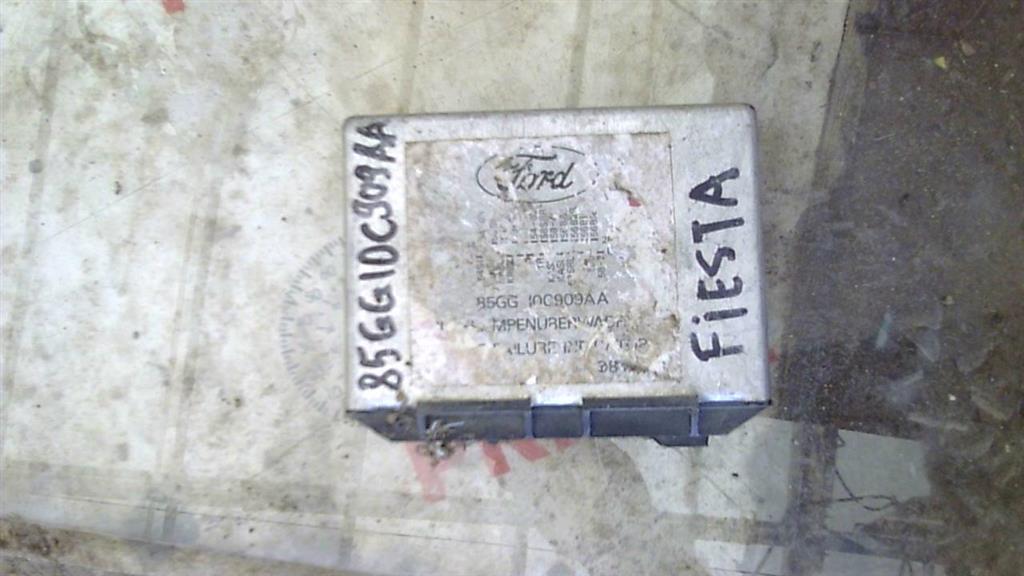 блок управления двигателем Ford Scorpio 2 поколение 1996, 85GG10C909AA - фото №1