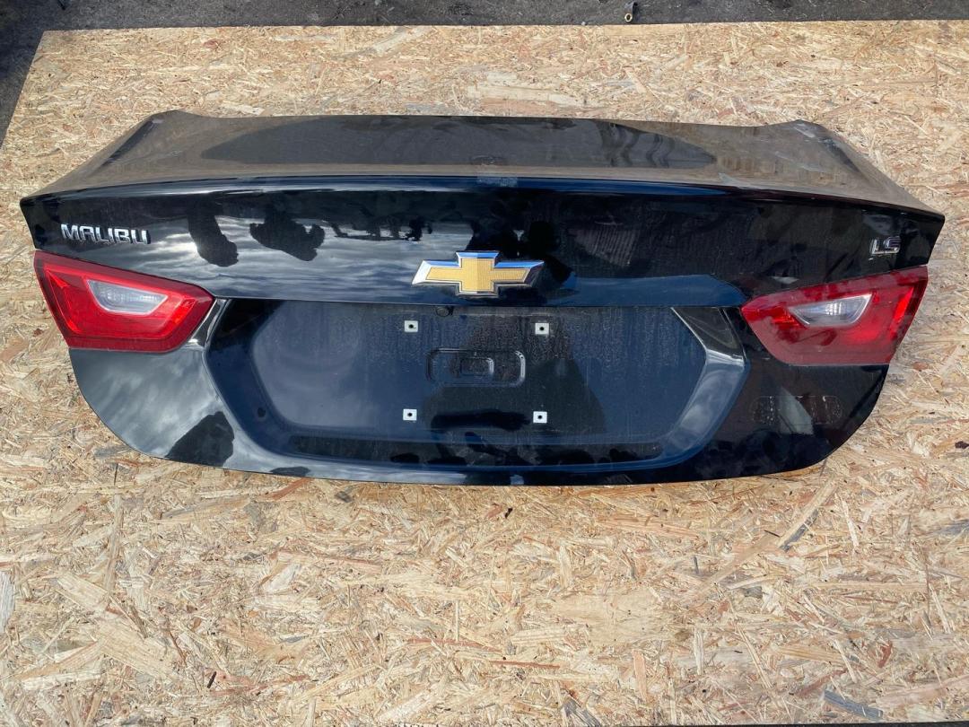 крышка багажника (дверь 3-5) Chevrolet Malibu 9 поколение 2018, АКПП, 84075221 - фото №1