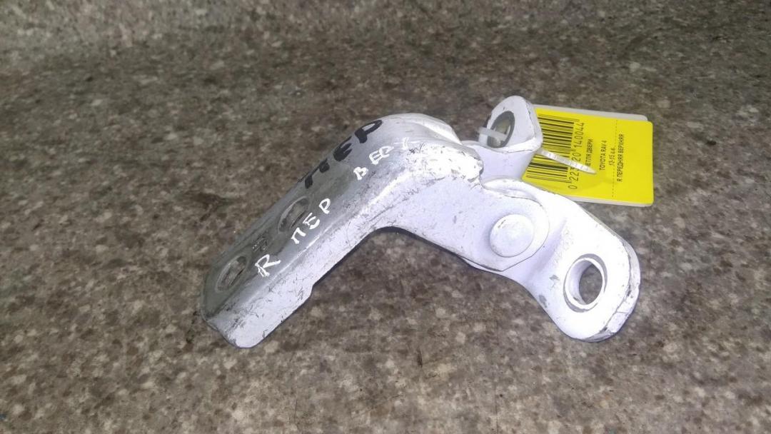петля двери Toyota RAV4 4 поколение (CA40) 2014 - фото №1