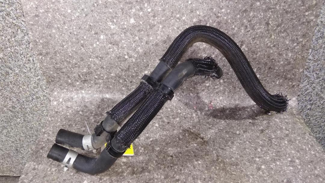 патрубок (трубопровод, шланг) Toyota RAV4 4 поколение (CA40) 2014 - фото №1