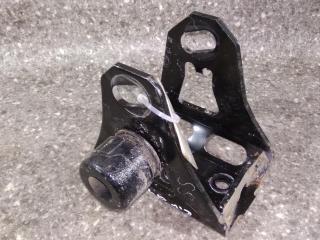 кронштейн КПП Toyota RAV4 4 поколение (CA40) 2014