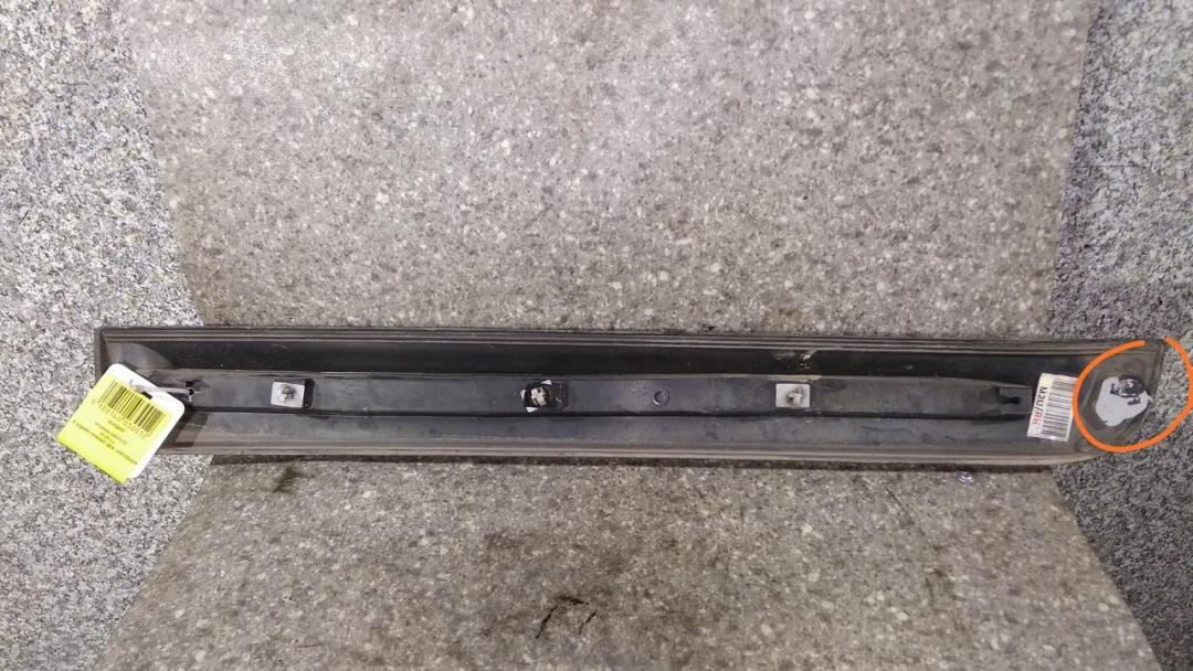 молдинг двери задней правой Hyundai Santa Fe 2 поколение (CM) 2008 - фото №1