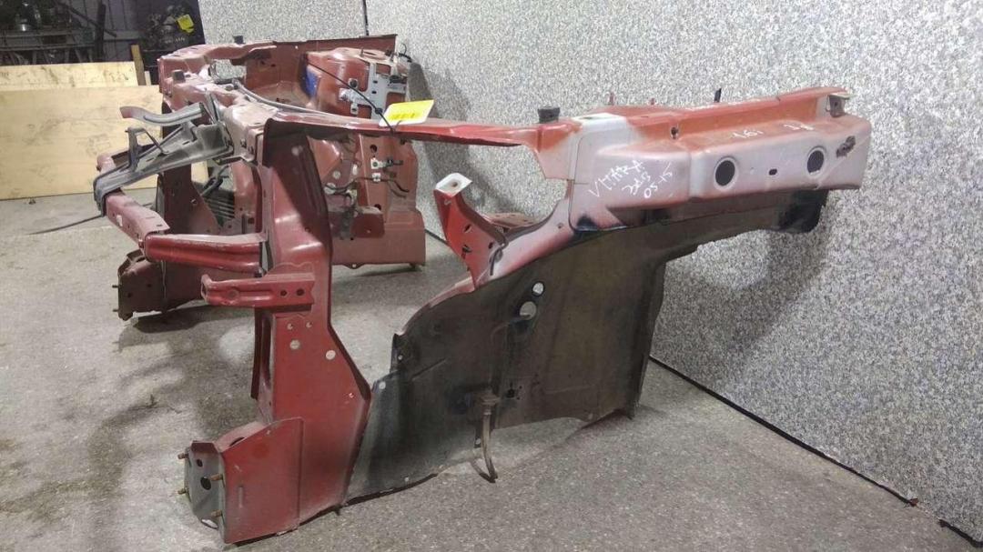 передняя панель крепления облицовки (телевизор) Suzuki Grand Vitara 2 поколение 2008 - фото №1