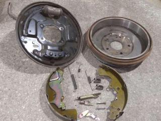 защитный кожух тормозного механизма Suzuki Grand Vitara 2 поколение 2008