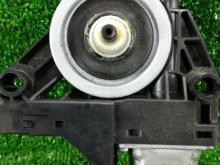 моторчик стеклоподъемника передний левый Volvo V60 1 поколение [рестайлинг] 2016, 2.0 л., бензин, АКПП, универсал